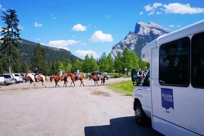 3-Day Canadian Rockies Tour: Yoho & Jasper National Park - Day 1: Lake Louise, Moraine Lake, Natural Bridge, Emerald Lake, and the spiral tunnels