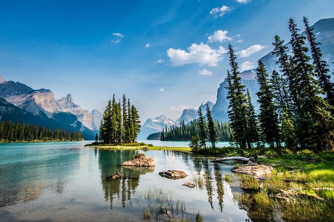 4-Day Banff, Lake Louise, Jasper, Icefield Packaged Tour - Day 2 through Icefields Parkway country: Crowfoot, Bow Lake, Peyto, Athabasca