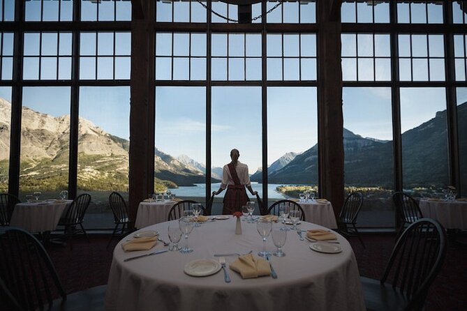 7-Day Rockies Tour : Banff, Jasper, Yoho, Drumheller & Waterton - Jasper lake-and-canyon loop: Medicine Lake, Maligne Lake, Maligne Canyon