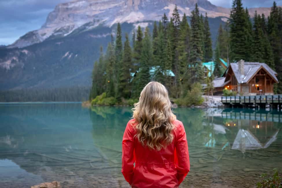 Banff 2-day: Lake Louise, Moraine Lake, Johnston Canyon tour - Key things to know before you go