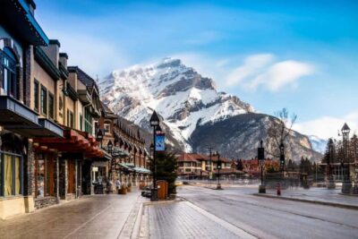 Banff/Calgary:Banff National Park&Johnston Canyon 1-Day Tour - Getting picked up in Calgary or Banff (and why that matters)