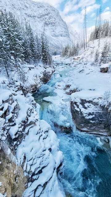 Banff & Canmore: Lake Louise & Marble Canyon - Who Should Book This Winter Banff Tour (And Who Might Skip It)