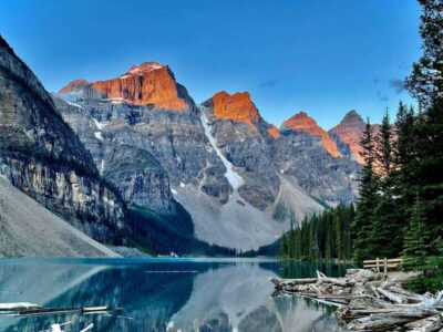 Banff/Canmore: Sunrise at Moraine Lake w/ Lake Louise Option - Lake Louise option: time to canoe, stroll, or refuel at the Chateau