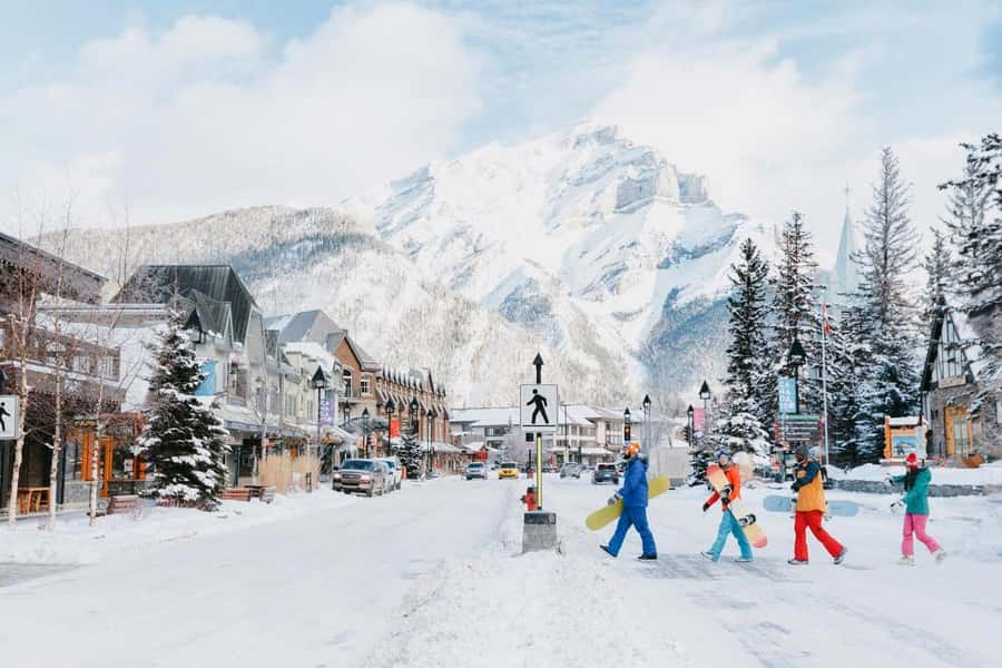 Banff Gondola, Banff Town, Lake Minnewanka, Bow Falls - A Fast, Scenic Loop Through Banff’s Icons