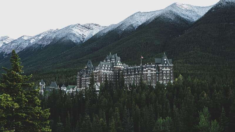 Banff: In-Depth Banff Area & Canyon Day Tour - Banff Town break: lunch, free time, and real-world sightseeing