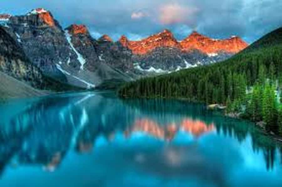 Banff, Lake Louise, Moraine ,Emerald & Johnston Canyon tour - Who this tour is best for (and who should skip it)