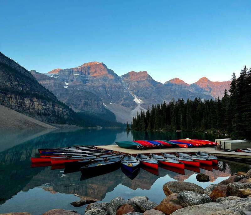 Banff - Lake Louise Moraine Lake and Icefields Parkway Tour - Why this Banff to Icefields day hits so well