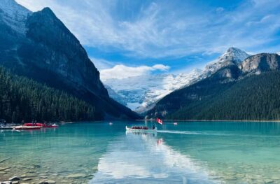Banff: Lake Louise & Moraine Lake Half Day Tour - Getting to the lakes: pickup, van comfort, and a guide who adapts