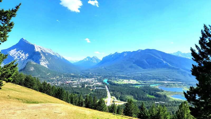 Banff Private Full-Day Tour Lake Louise, Gondola & more - Guide Quality and Personal Touch (Including Language Support)