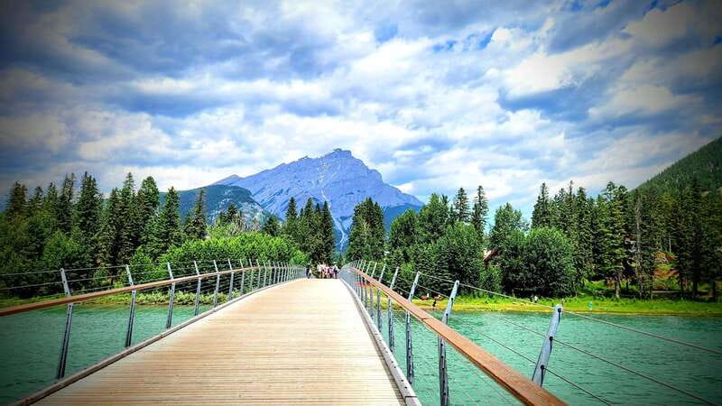 Banff Private Full-Day Tour Lake Louise, Gondola & more - Mt. Norquay Chairlift or Sulphur Mountain Gondola: Pick Your View Level