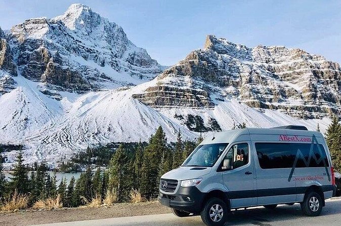 Banff to YYC Airport Shared Shuttle Service - YYC Drop-Off Reality: Plan for Airport Time, Not Just Ride Time