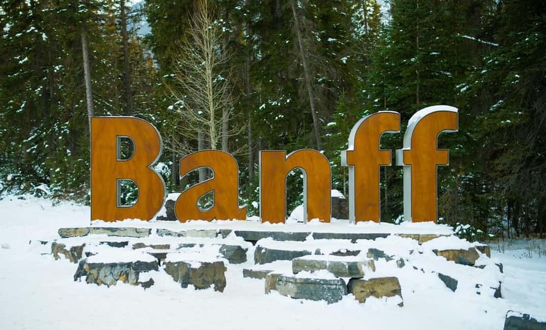 Banff Town, Gondola, Hot Springs, Bow Falls & Three Lakes - Bow Falls Viewpoint and the Cascade of Time Garden: Quick Stops That Work