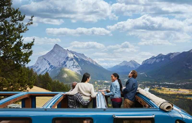 Banff: Vintage Car Legendary Open-Top Touring - The guide show: Lucas and Sophie, period costume, and real names