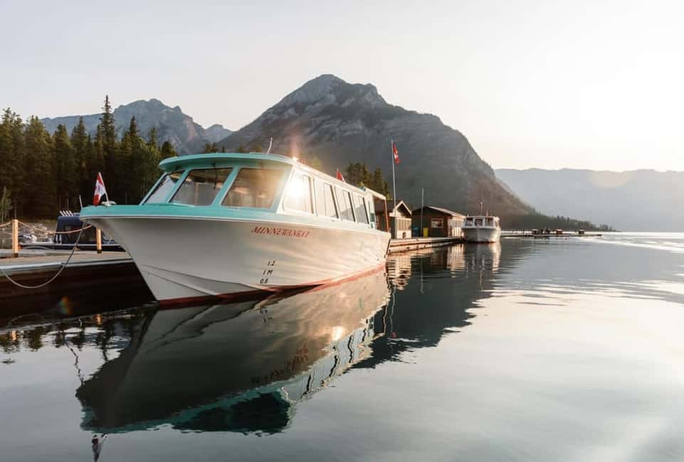 Banff:Lake Louise & Moraine Lake 1/2 Day Tour Canoe/Sightsee - Lake Louise Turquoise Water and the Fairmont Framing