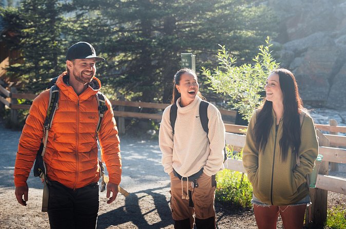 Bestseller From Canmore/Banff: Moraine Lake Adventure - The Moraine Lake Moment: 4 Hours to Do It Your Way