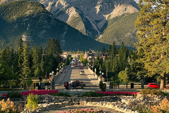 Calgary/Banff: Gondola, Upper Hot Spring, Bow Fall & Top 3 Lakes - Banff Gondola at Sulphur Mountain: the 8-minute “wow” stop