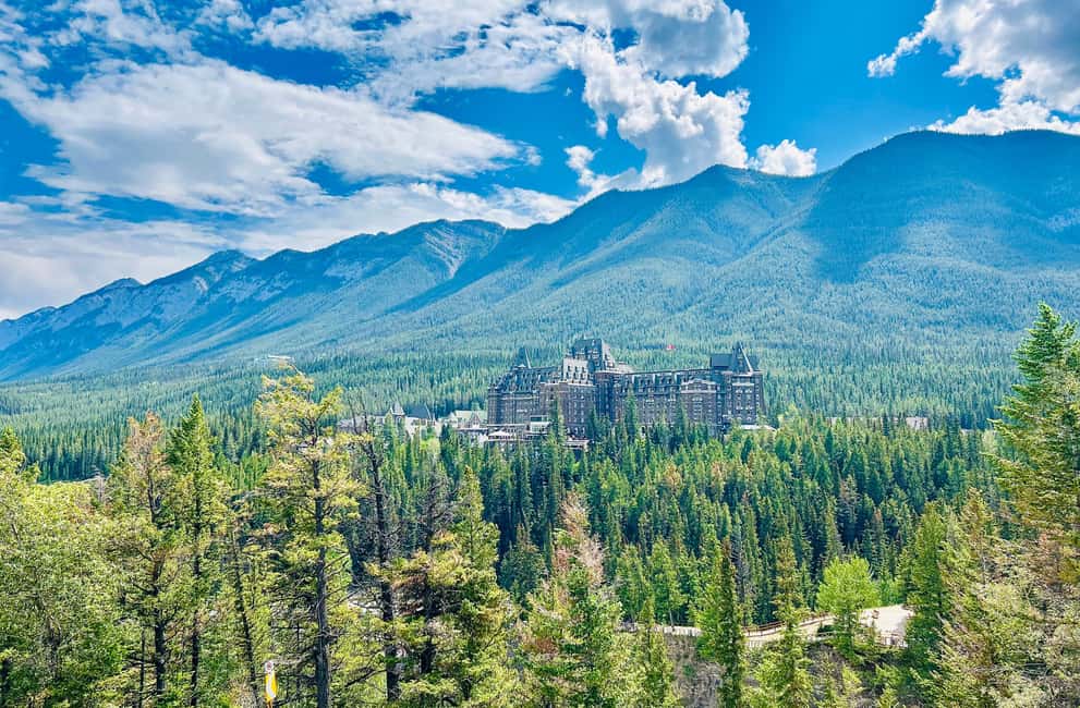 Calgary/Canmore/Banff: BEST of BANFF with LAKES Group Tour - Who this tour suits best