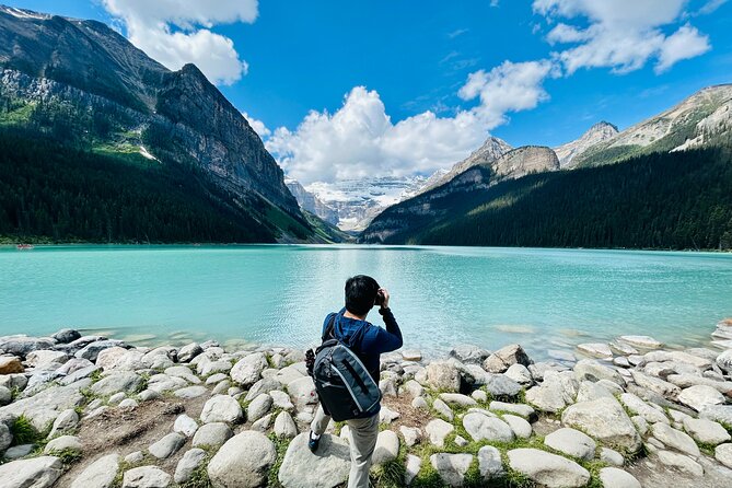 Calgary/Canmore/Banff: Moraine Lake & Lake Louise Return Shuttle - What the Driver and Bus Comfort Actually Change for Your Day