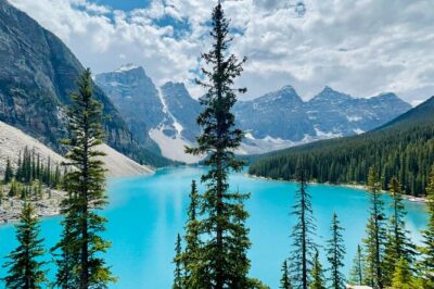 Calgary/Canmore/Banff: Moraine Lake & Lake Louise Return Shuttle - Moraine Lake in 90 Minutes: The View-First Stop