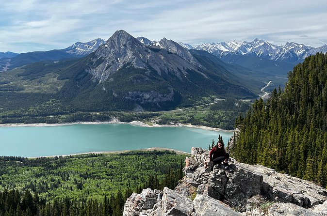 Calgary to the Rocky Mountains Private Day Tour - Yamnuska Wolfdog Sanctuary: Quiet Education on a Real Path