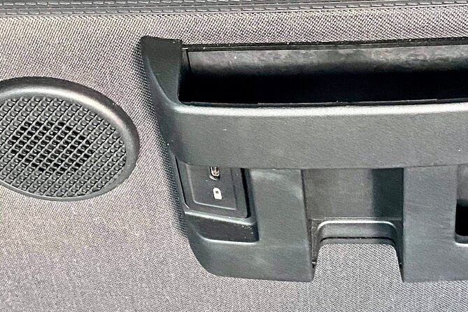 Calgary YYC Airport to Banff/Canmore – Private (Round Trip) - Vehicle Choice: Van vs SUV, and the One Mismatch to Watch For