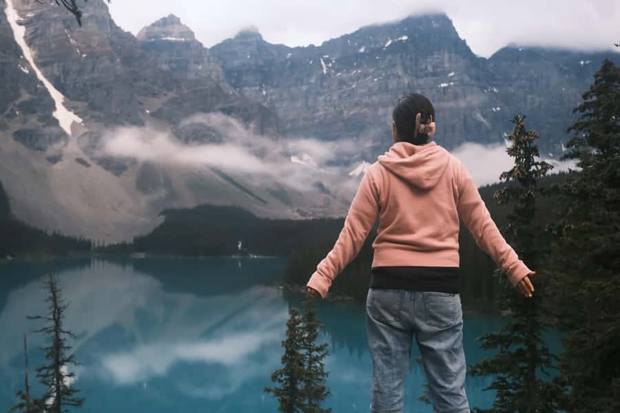 Calgary:Moraine Lake Sunrise & Lake Louise & Wildlife Safari - Who this tour is best for (and who should look elsewhere)