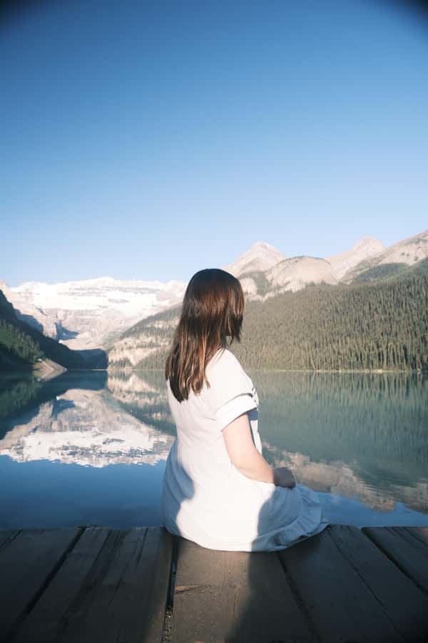Calgary:Moraine Lake Sunrise & Lake Louise & Wildlife Safari - Vermilion Lakes quick stop and the Castle Mountain pass-by
