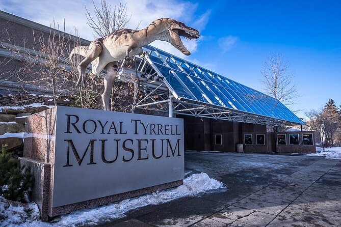 Dinosaurs, Canyons & Ghost Towns: Ultimate Drumheller Day Tour - Drumheller Town Time: Fossils in the Everyday