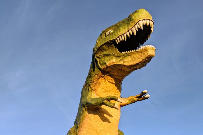 Dinosaurs, Canyons & Ghost Towns: Ultimate Drumheller Day Tour - Snacks, Water, and Parking: Small Inclusions That Actually Matter