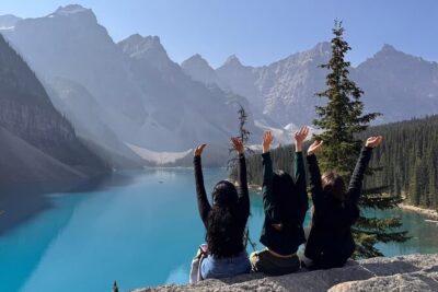 Explore Moraine Lake, Banff, Lake Louise & Minnewanka - Pickup in Calgary or Canmore without losing the morning