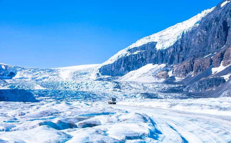 From Banff: Columbia Icefield Tour with Glacier Skywalk - Lunch at the Icefield area: get warm and refuel