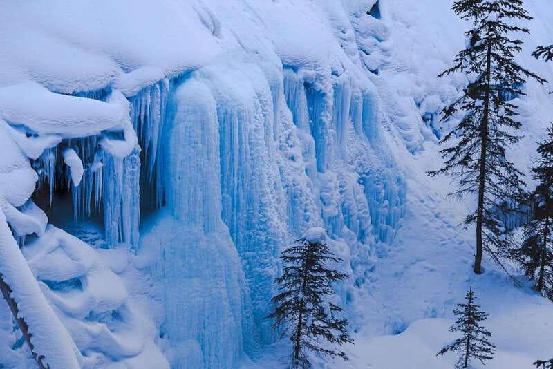 From Banff: Winter Wonderland; Lake Louise & Johnston Canyon - Should you book this Lake Louise and Johnston Canyon winter day?