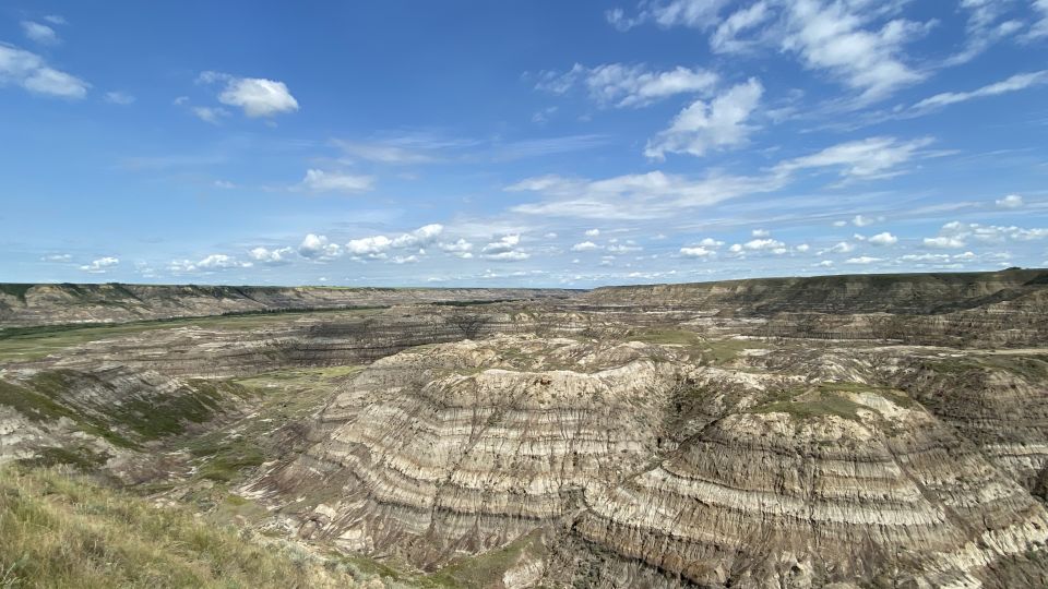 From Calgary: Canadian Badlands Private Geological Tour - Guide Style and Group Comfort: How the Private Setup Shows