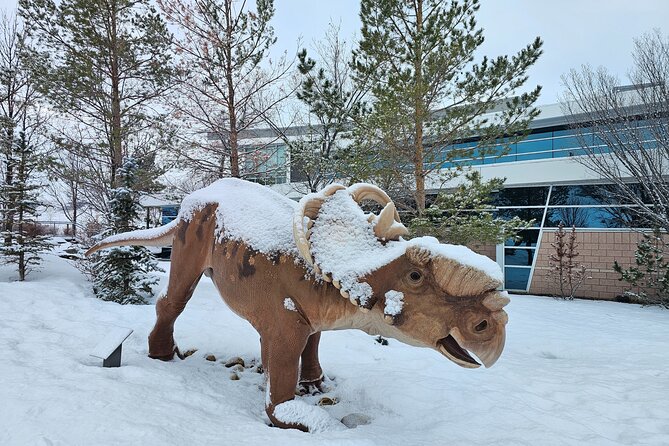 From Calgary: Drumheller Badlands Private Tour (Small Group) - Stop 2: Royal Tyrrell Museum of Palaeontology for dinosaur scale and real fossils