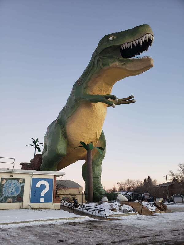 From Calgary: Drumheller Private Tour, Full day sightseeing - Hoodoos Trail: the landscape lesson you’ll remember