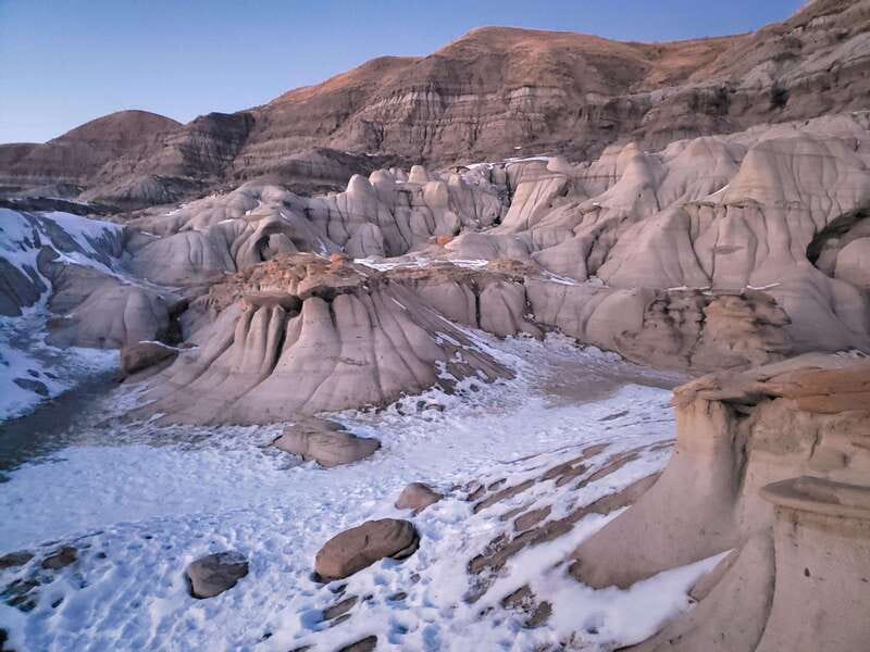 From Calgary: Drumheller Private Tour, Full day sightseeing - Dinosaur Trail and downtown stops: where the culture shows up