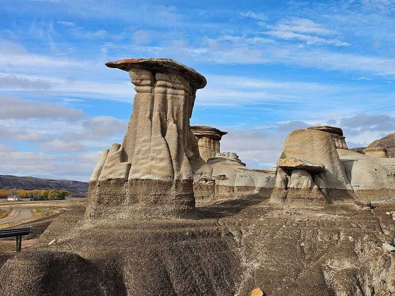 From Calgary: Drumheller Private Tour, Full day sightseeing - Wayne Ghost Town: a change of pace in coal-and-rail country