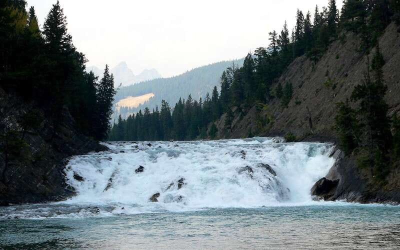 From Calgary: Private Lake Louise and Banff Day Trip - The 7:00 am Start: Getting Into the Parks While You Still Have Energy