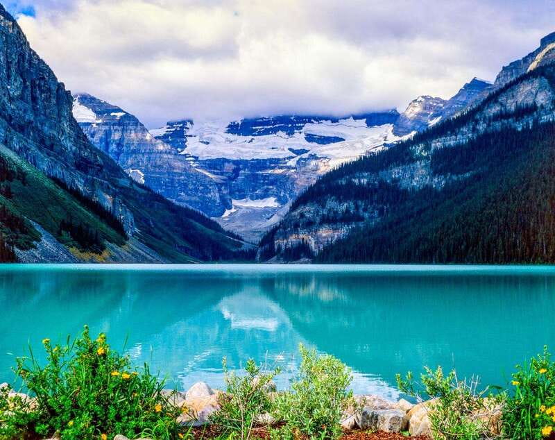 From Canmore/Banff: Moraine Lake Sunrise & Lake Louise Tour - Key Things That Make This Tour Work