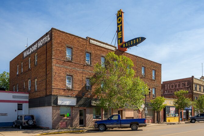 Ghosts of Drumheller: a Smartphone Audio Ghost Tour - The dinosaur moment and Spanish Flu: when Drumheller turns myth-heavy