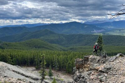Guided Electric Dirt Bike Surron Tour Banff and Rockies - Meeting Jayden: safety coaching that keeps the ride fun
