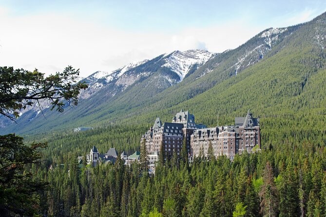 Guided Tour to Banff Highlights & Wildlife With Gondola Admission - Mount Norquay Road viewpoint: first big-sky orientation