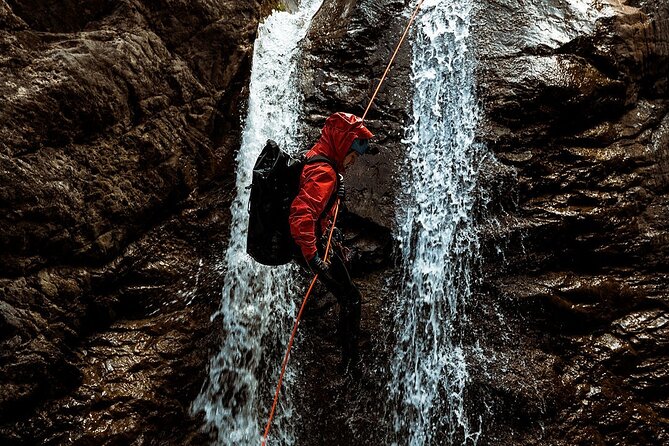 Heli Adrenaline Canyoning Tours - Canyon descent time (4 to 6 hours) and how the group affects it