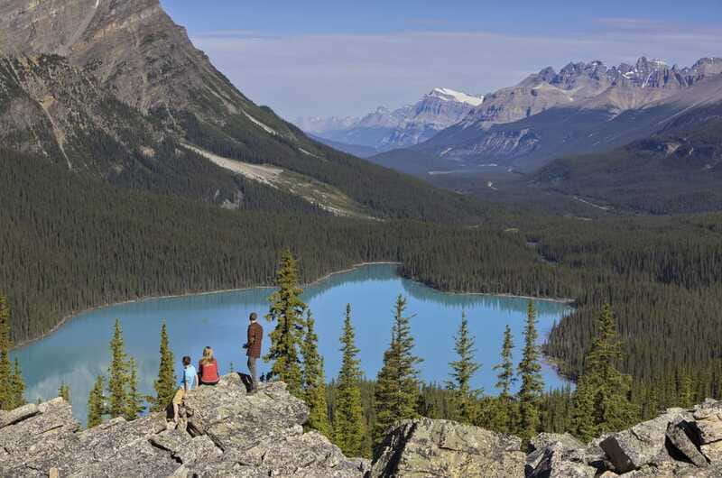 Icefield: Bow Lake, Columbia Icefield, Peyto Lake Day Tour - What to Pack: Warmth, Footing, and Sun Protection