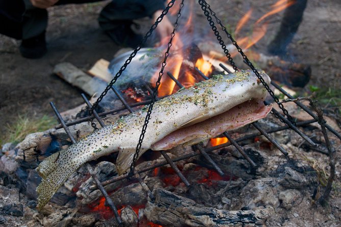 Intro Survival Course Rockies - Day 1 at Abraham Lake: Base camp bushcraft, fires, shelters, and knots