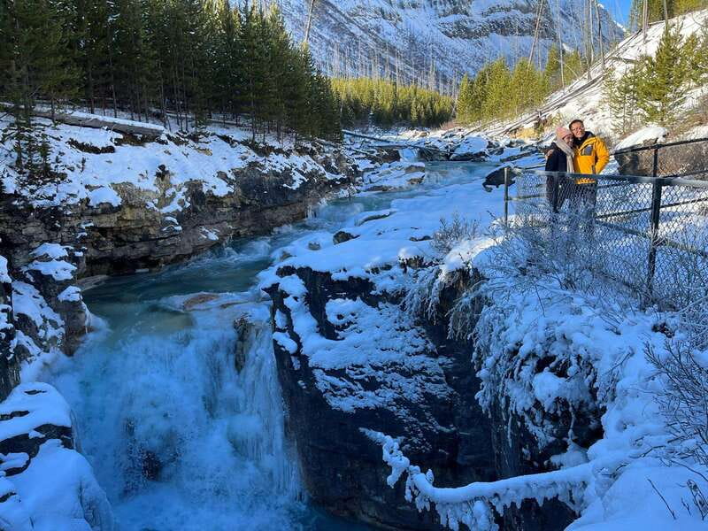 Kootenay: From Icy Mountain Rivers to Steamy Hot Springs - Great Divide photo stop: where Kootenay meets Banff