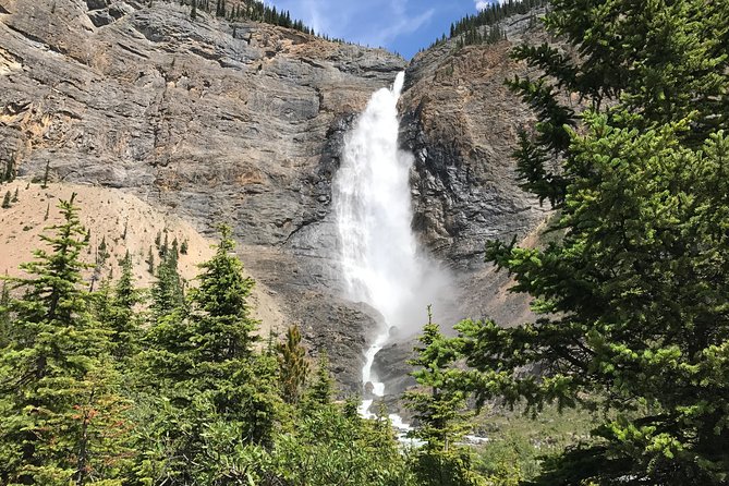 Lake Louise, Moraine Lake & Yoho Waterfalls from Golden BC Tour - A Waterfall Day Built on Yoho’s Big Moments