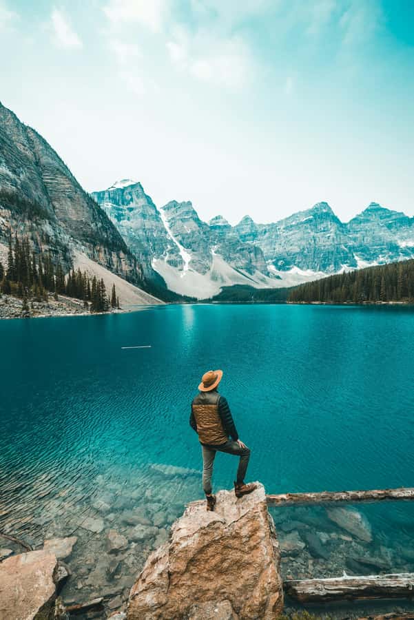 Lake Louise,Moraine,Emerald Lake,Johnston Canyon & BanffTour - Moraine Lake (June 1–Oct 13) or Lake Minnewanka (Oct 14–May 31)