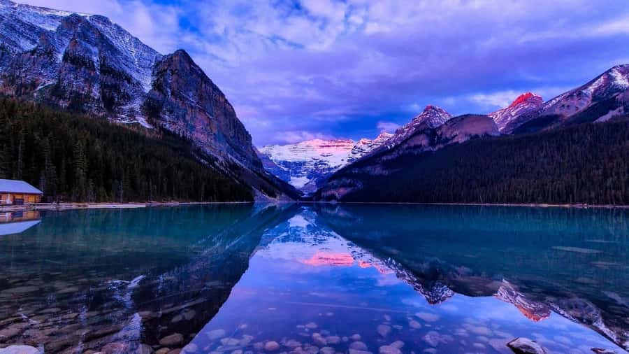 Moraine Lake 1.5hr & Lake Louise Shuttle from Canmore/Banff - Two Iconic Lakes, One Easy Half Day From Canmore or Banff