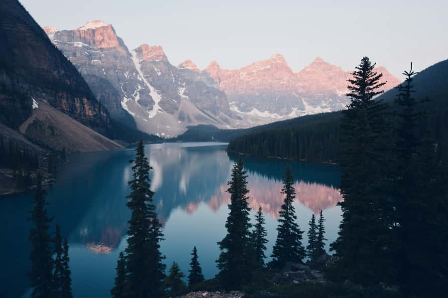 Moraine Lake 1.5hr & Lake Louise Shuttle from Canmore/Banff - Comfort Rules and Packing List: Simple Things That Prevent Friction